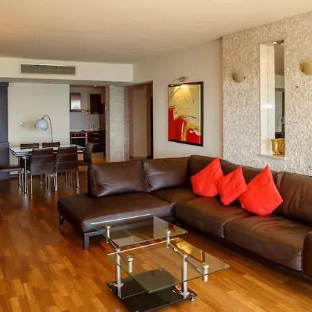 Superior Seaview Beachfront Apartament