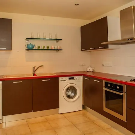 Superior Seaview Beachfront 아파트