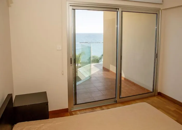 Superior Seaview Beachfront *